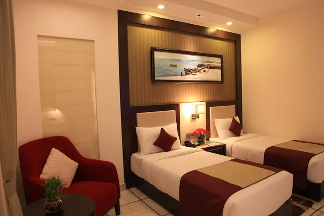 Premium, King Bed, Florence 2/10