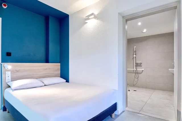 Room, Double Bed, Kyriad Direct Nevers Nord Varennes Vauzelles 1/10
