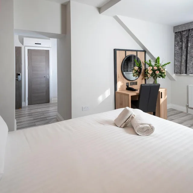 استوديو بسرير كينج، Spark by Hilton London Chiswick 3/10