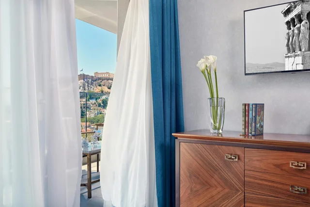 Suite, Queen Bed, Acropolis View, Sofa، Electra Metropolis Athens 4/5