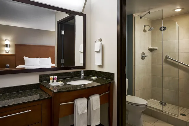 جناح بسرير كينج في طابق مرتفع، Hyatt Place Richmond Airport 4/5