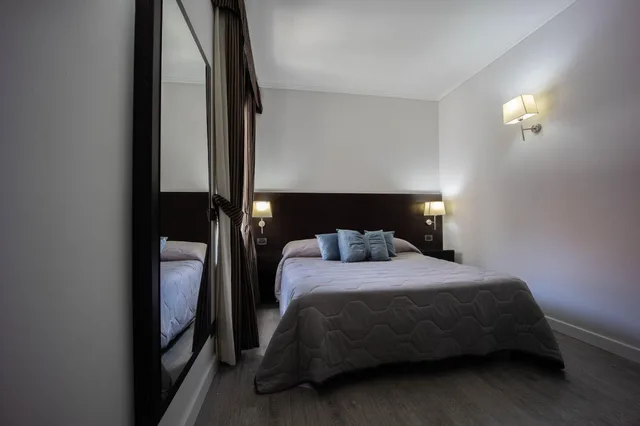 غرفة بسرير مزدوج أو سريرين منفصلين، Seven Kings Relais Hotel 1/1
