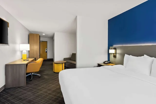 جناح بسرير كينج لذوي الإعاقة، Comfort Suites Salem Roanoke I 81 1/6