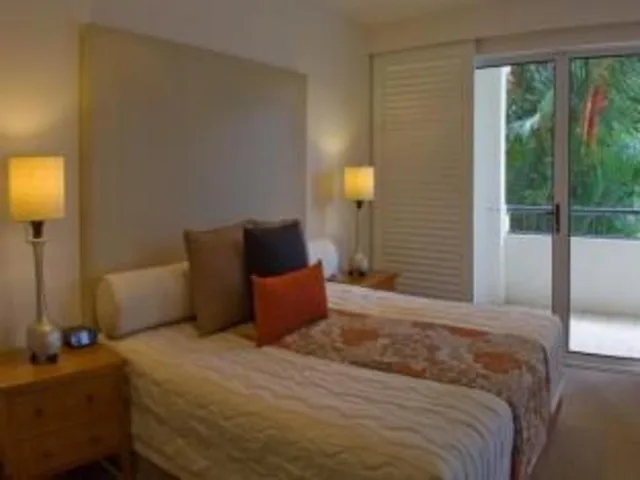 غرفة بإطلالة على الحديقة بغرفتي نوم، Mandalay Luxury Beachfront Apartments 1/1