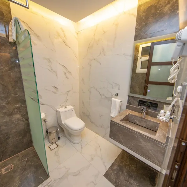 جناح بغرفتي نوم، فندق لكجري نايت(Luxury Night Hotel) 4/6