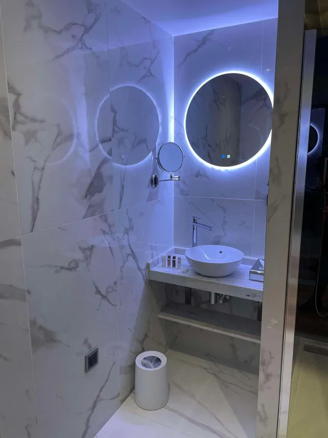 شقة بشرفة، Brit Hotel Paris Orly 7/10