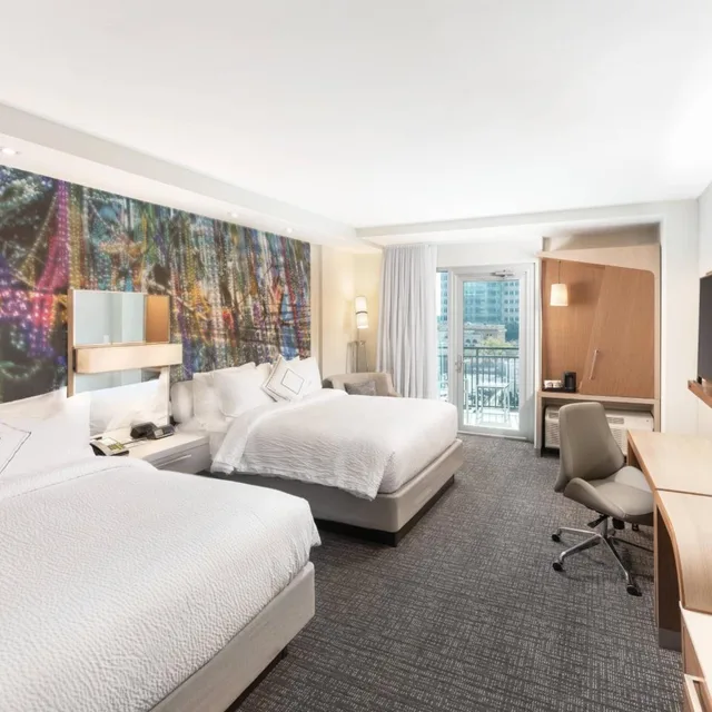 Room, 2 Queen Beds, Balcony, Courtyard By Marriott Baton Rouge Downtown 3/5