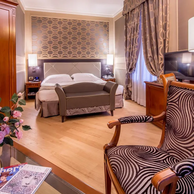 جناح جونيور مع أريكة، Grand Visconti Palace Hotel 2/3