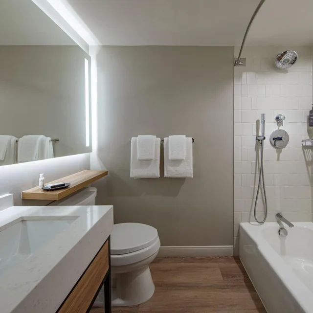 غرفة كبيرة بسرير كينج، Sheraton Birmingham 10/10