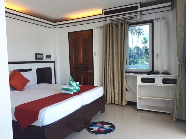 غرفة قياسية بسرير مزدوج بإطلالة على البحر، Orange Pearl Beach Resort 2/10