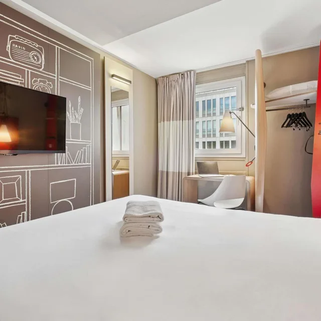 Standard, Ibis Paris Porte dOrleans 7/9