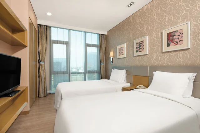 جناح بسرير فردي بـ3 غرف نوم بمطبخ، Holiday Inn Express Beijing Yizhaung 3/6