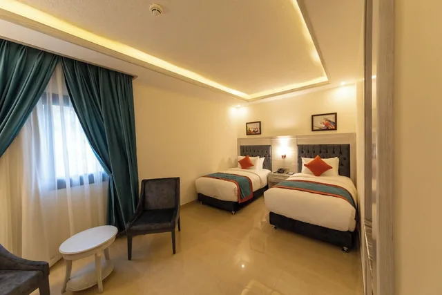 غرفة قياسية بسريرين منفصلين، Petra Canyon Hotel Petra 1/3
