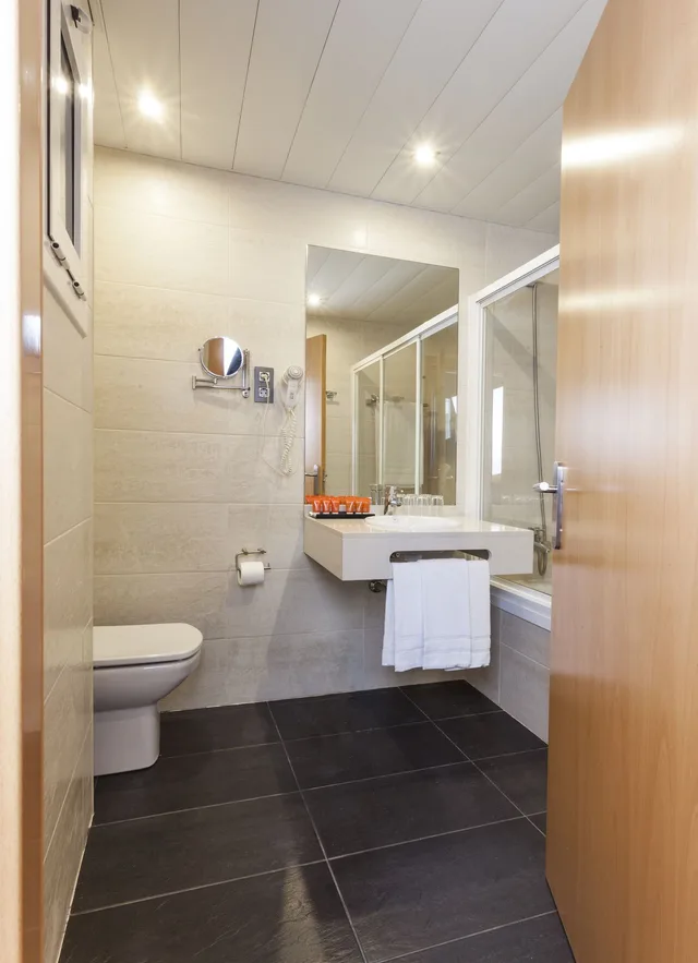 غرفة بشرفة مفردة بسرير فردي، Hotel Horitzo 7/7