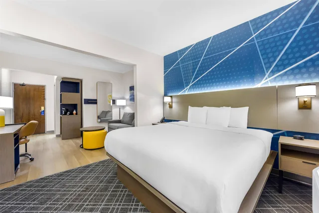 جناح بسرير كينج، Comfort Suites London, KY 3/7