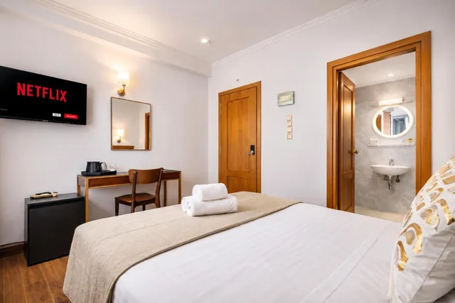 Room, Double Bed, Stalis 10/10