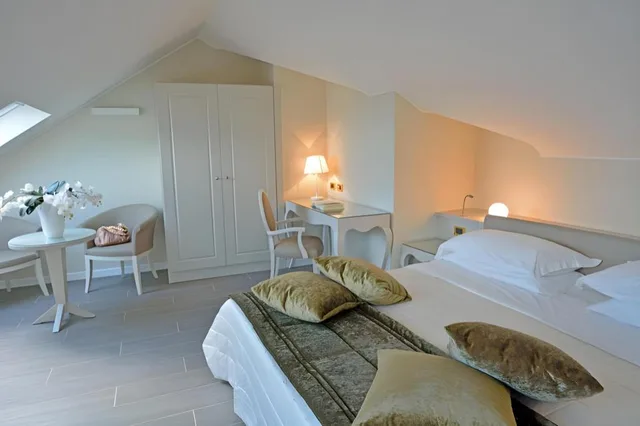 جناح ملكي بسرير مزدوج مع أريكة، Hotel Miramare and Spa 3/3