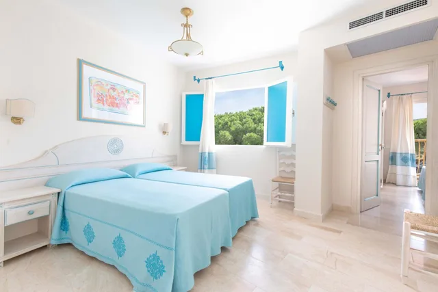 غرفة بسرير مزدوج أو سريرين منفصلين بشرفة، Hotel Cormorano 1/5
