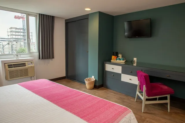 غرفة ديلوكس بسرير كينج، Hotel Fontan Reforma 7/10