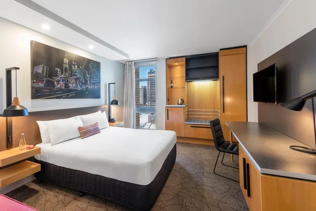 Privilege, King Bed, Queen Bed, Mercure Brisbane King George Square 6/9