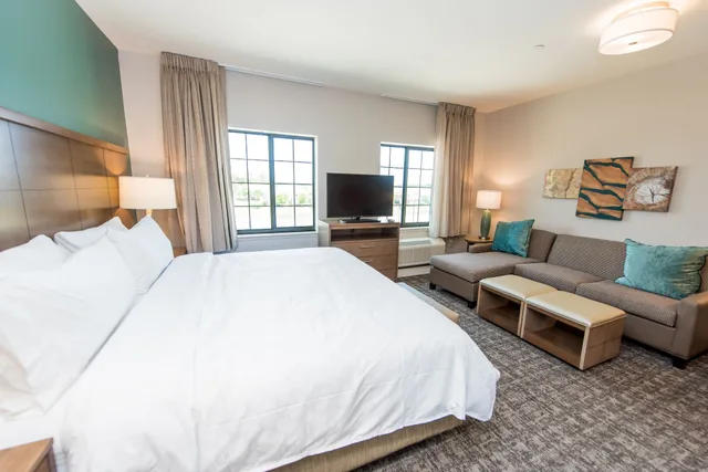 جناح استوديو بسرير كينج بمطبخ، Staybridge Suites Houston Humble Generation Pk 2/9