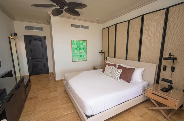جناح بسرير كينج بإطلالة على الحديقة مع أريكة، Grand Palladium Jamaica Resort & Spa-All Inclusive 7/10