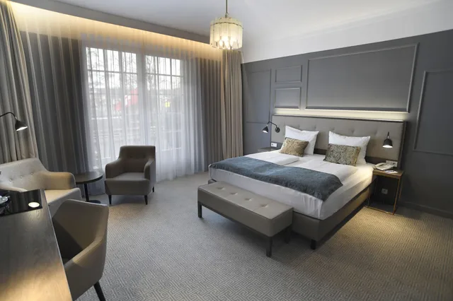 Elegant, Double Bed, Parkhotel Kurhaus Bad Kreuznach 3/9