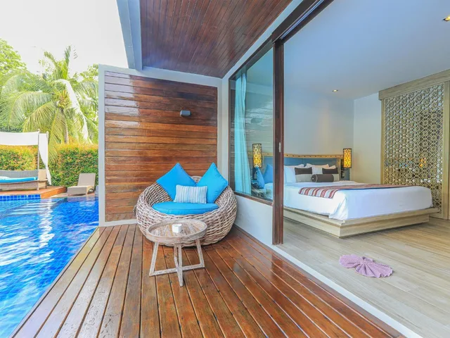 Deluxe, Double Bed, Pool Access، Akira Lipe Resort 4/7