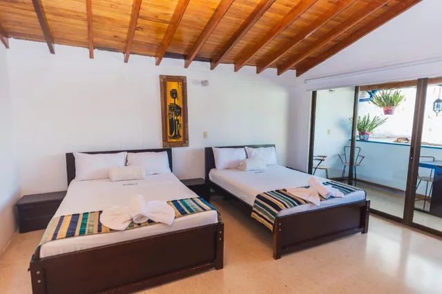 غرفة عائلية بحوض استحمام، Hotel Guatatur 1/10