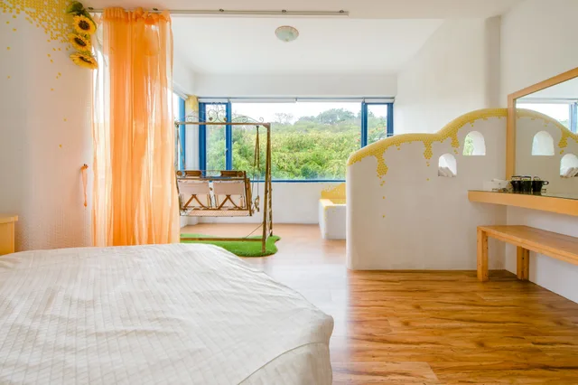 غرفة بسرير كوين بحوض استحمام، White Lighthouse B&B 3/3