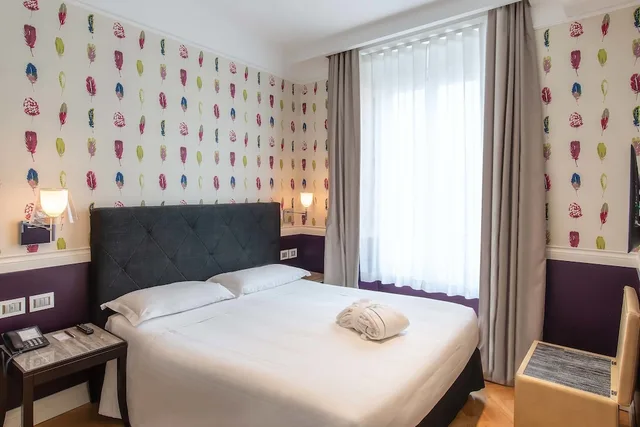 Classic, Single, Double Bed, Damaso Hotel 1/2