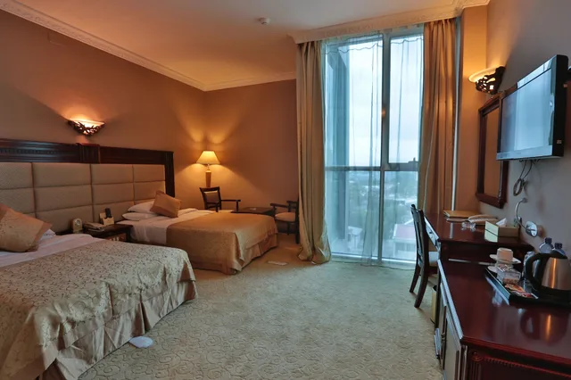Room, Twin Beds, Friendship International Hotel 1/2