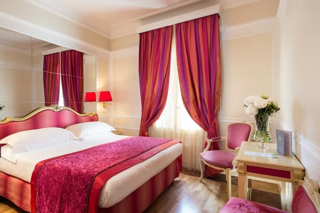 غرفة كلاسيكية بسرير كوين، Grand Hotel Des Bains 1/3