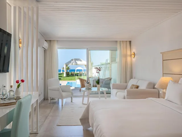 Junior Suite, Double Bed, Sea Front, Private Pool، Creta Palace, A Resort to Live 2/5
