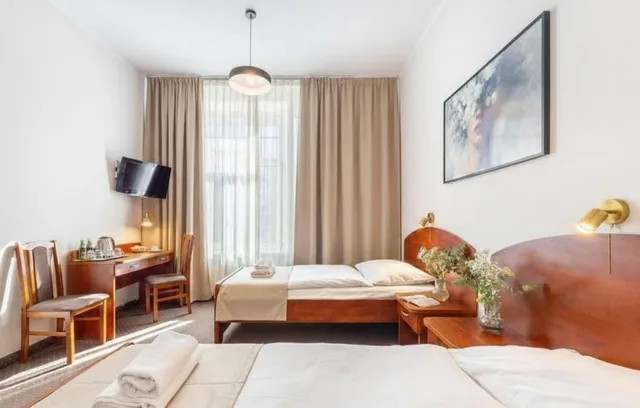 Economy, Twin Beds, Lothus Hotel 6/8