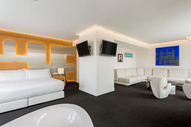 جناح بسرير كينج بحوض استحمام، Room Mate Oscar 3/6