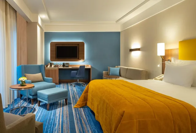 غرفة ديلوكس بسرير كوين، Movenpick Hotel Istanbul Asia Airport 3/9