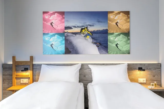 غرفة عائلية ثلاثية بسرير كوين مع أريكة، Felix Hotel Kaufbeuren 5/8