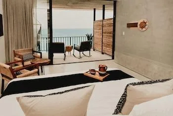 Unique، Hotel B Cozumel 1/1
