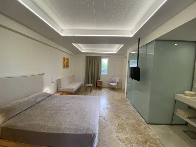 غرفة سوبيريور بسرير مزدوج بإطلالة جزئية على البحر، Orpheas Resort - Adults Only 5/9