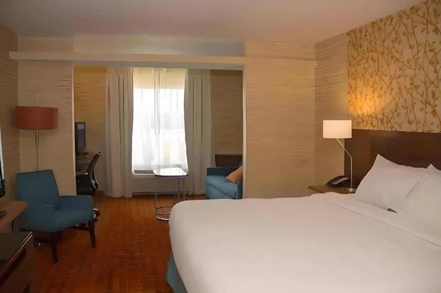 غرفة بسرير كينج وسرير كوين، Comfort Inn & Suites Watervliet 1/4