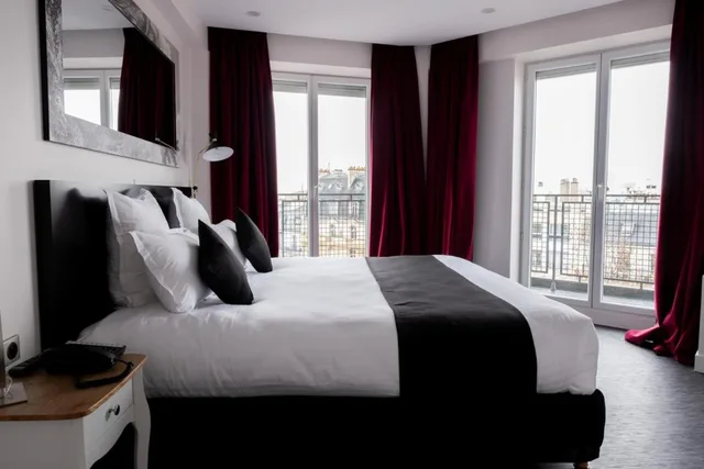 جناح بريستيج بسرير كينج، Hotel Le Chat Noir 2/5