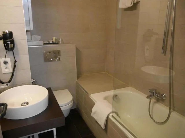غرفة مفردة بسرير فردي، Best Western City Centre 3/3