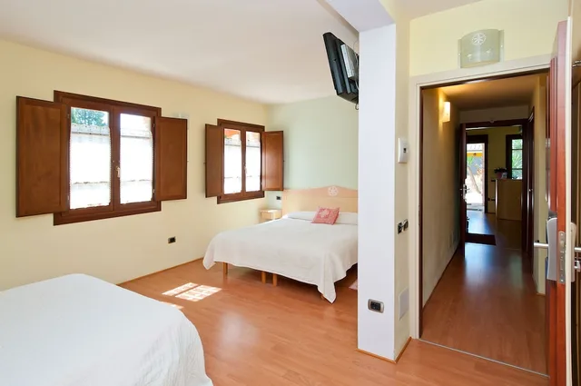 غرفة ثلاثية بثلاثة أسرّة، Gentarrubia - B&B 2/4