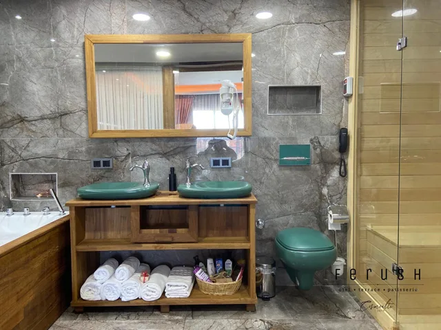 Suite, Sauna، Ferush Otel 7/10