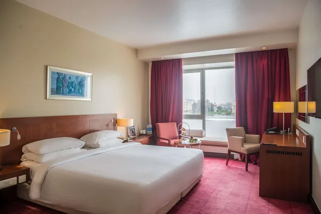 Premium, King Bed, Lagoon View، Radisson Blu Anchorage Hotel 1/7