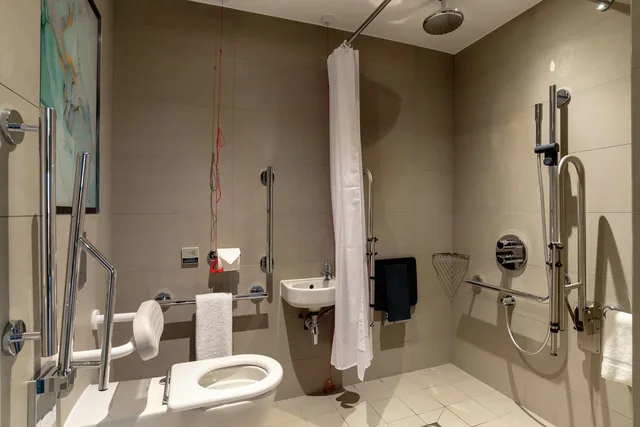غرفة بسرير كينج لذوي الإعاقة، Hilton Garden Inn London Heathrow Terminal 2 and 3 4/14
