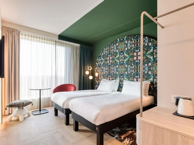 غرفة بسريرين منفصلين بإطلالة على المتنزه، ibis Styles Rotterdam Ahoy 5/9