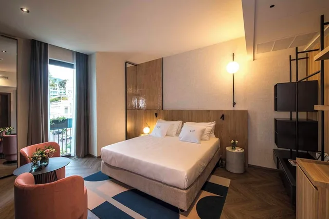 غرفة ديلوكس بسرير كينج بإطلالة على المدينة، Hotel Europa 3/10
