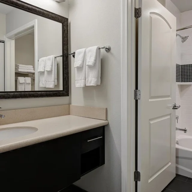 جناح بسريرين مزدوجين بغرفتي نوم، Staybridge Suites Washington D.C. - Greenbelt 4/5